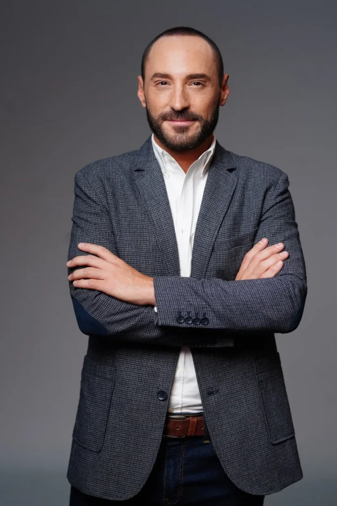 Canal 1 presenta su nueva temporada de "Sin Carreta" con Alfonso Ospina ...